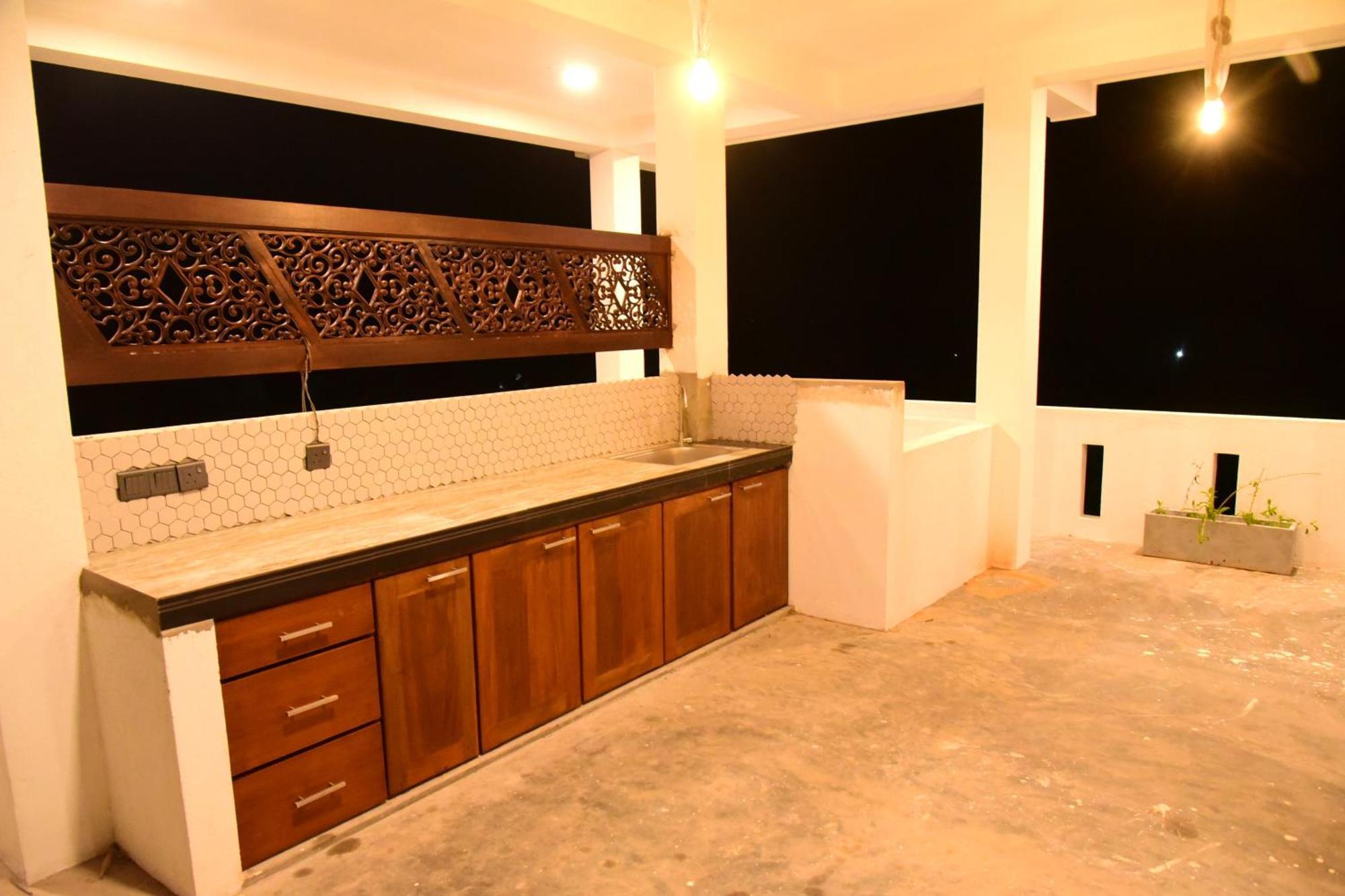 Ocean Ripples Hikkaduwa Exterior foto